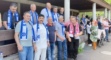 SV Özvatanspor şampiyon oldu, kupasını Halit Demir verdi