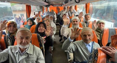 Yozgat'ta 150 hacı adayı dualarla kutsal topraklara uğurlandı