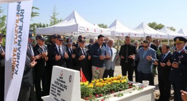 15 Temmuz Şehidi Fatih Dalgıç kabri başında dualarla anıldı