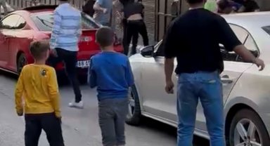 Aksaray'da taşlı yumruklu kavga kameraya yansıdı