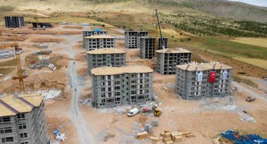 Bakan Özhaseki: "Kahramanmaraş'ta 112 bin 414 deprem konutu yapılacak"