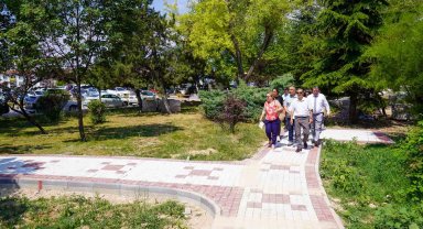 Başkan Ataç'tan park incelemesi