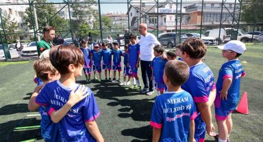 Başkan Kavuş, yaz spor okulu öğrencileriyle buluştu