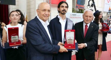 Başkan Yaşar, Başkentlilerin mezuniyet heyecanına ortak oldu