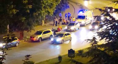 Bisikletli kuryeye otomobil çarptı: 1 yaralı
