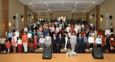 ERÜ Adalet MYO'da 12. dönem mezuniyet sevinci