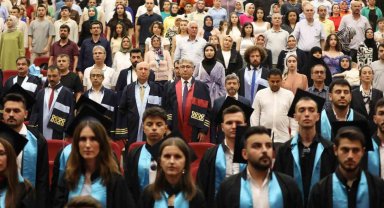 ERÜ Havacılık ve Uzay Bilimleri Fakültesi yeni mezunlarını verdi