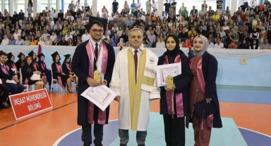 ERÜ Mühendislik Fakültesi 2022-2023 Eğitim-Öğretim Dönem Mezunlarını Verdi