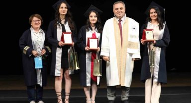 ERÜ Sağlık Bilimleri Fakültesi'nden 278 öğrenci mezun oldu