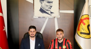 Eskişehirspor'a Alaçatıspor'dan orta saha transferi