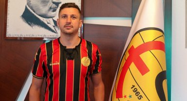 Eskişehirspor'a tecrübeli orta saha