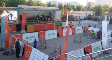 Etkinlik tırı Karaman'da depremzede çocuklarla buluştu
