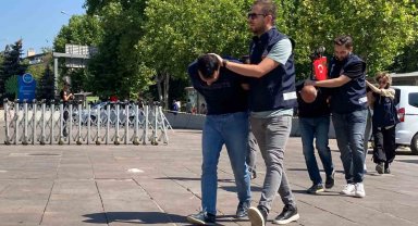 Fuhuş yaptırdığı iddia edilen şüpheliler adliyeye sevk edildi