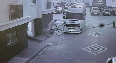 Güvenlik kamerasına yakalanan bisiklet hırsızı tutuklandı