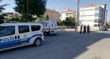 Hafif ticari araç ile motosiklet çarpıştı: 1 yaralı