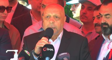 Hak-İş'ten 15 Temmuz Şehitliği'ne ziyaret