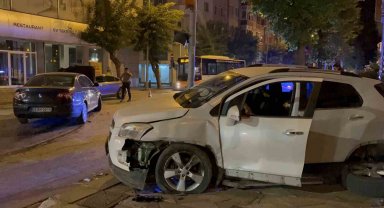 Hatalı dönüş kazaya neden oldu: 1 yaralı