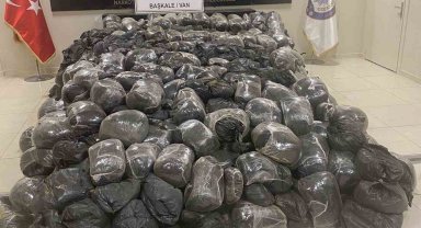Hudut hattında 2 ton esrar ele geçirildi