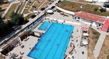 İnönü havuzları tatilcilerin akınına uğruyor