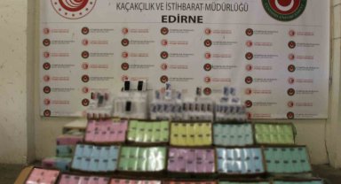 Kapıkule'de 10 milyon TL değerinde kaçak cep telefonu ve elektronik sigara ele geçirildi