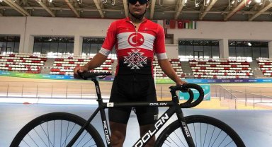Karamanlı bisikletçi Haktan Ramazan Sayan'a milli davet