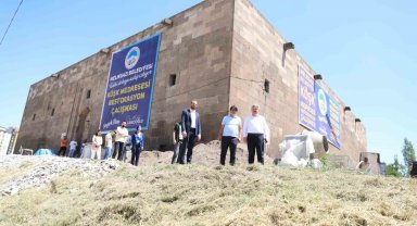 Köşk Medrese Canlı Günlerine Geri Dönecek