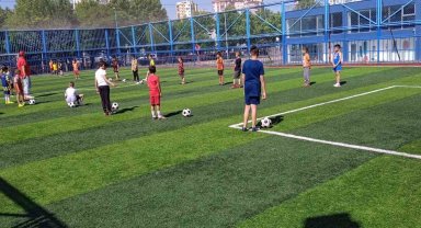 Melikgazi Belediyesi'nin yaz okulu ve spor kurslarından 21 bin kişi faydalanıyor