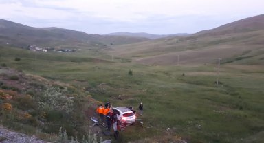 Otomobil şarampole uçtu: 4 yaralı