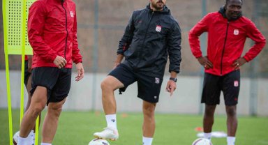 Sivasspor günü tek idmanla tamamladı