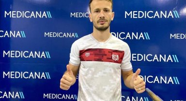Sivasspor'un yeni transferi Abdulkadir Parmak sağlık kontrolünden geçti