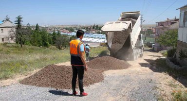 Talas Belediyesi Başakpınar'da 6 sokakta birden çalıştı