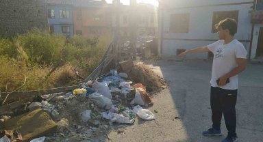 Tarihi bölgeye şuursuzca atılan çöp ve molozlar görüntüler oluşturdu