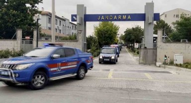 Tüfekli düğün magandası havaya ateş açarken yakalandı
