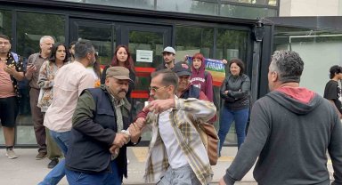 Valiliğin yasağını hiçe sayan LGBT topluluğuna polis müdahale etti: 10'u kadın 18 gözaltı
