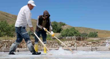 Yağmur yağışları tuz hasadının düşüşüne neden oldu