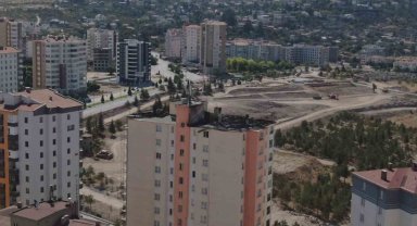 1 işçiye mezar olan çatı yangının son hali havadan görüntülendi