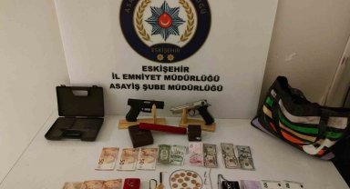 1 milyon 534 bin liralık hırsızlık yapan 2 kişi yakalandı