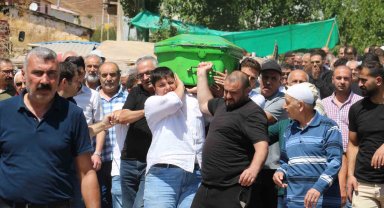 12 kişinin öldüğü kazada sürücü son yolculuğuna uğurlandı