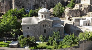 17 asırlık Kilise Camii ihtişamıyla turistleri cezbediyor
