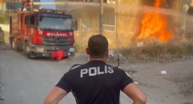 4 katlı binanın bitişiğinde çıkan yangın korkuttu