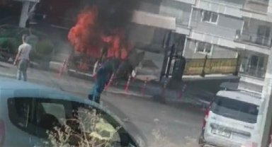 Ankara'da otomobil cayır cayır yandı