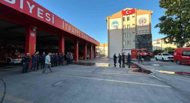 Antalya'daki yangınlarda canla başla görev yapan Kayseri İtfaiyesi kente döndü