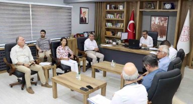 Aslan'dan "ders kitapları masada olsun" talimatı