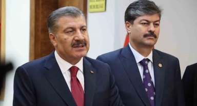 Bakan Koca'dan 'korona virüs' açıklaması: "Türkiye'mizde bu ve benzeri bir varyant görülmedi"