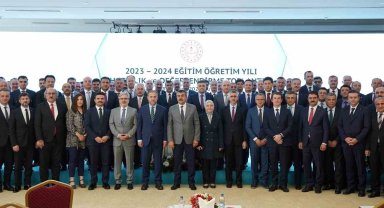 Bakan Tekin, 81 ilin millî eğitim müdürüyle bir araya geldi