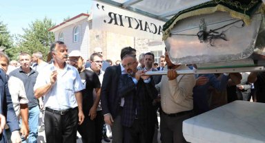 Bakan Yardımcısı Turan Çankırı'da cenaze törenine katıldı