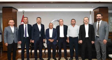 Başkan Büyükkılıç'a Tokat heyetinden ziyaret