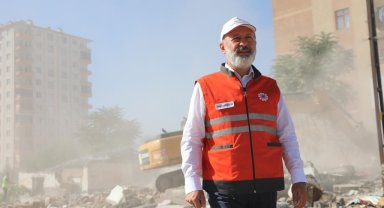 Başkan Çolakbayrakdar: "50 yıllık sorunları çözerken Kocasinan'ın gelecek 50 yılını planlıyoruz"