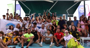 Büyükşehir'in ev sahipliği yaptığı Wakeboard Türkiye Şampiyonası'nda ödüller sahiplerini buldu