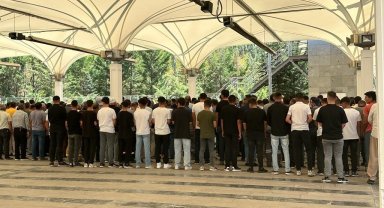Çakmak gazı kokladığı ileri sürülen çocuk toprağa verildi